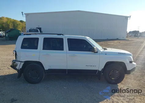 2016 Jeep Patriot Sport z USA, uszkodzony, nr VIN 1C4NJPBB3GD784655